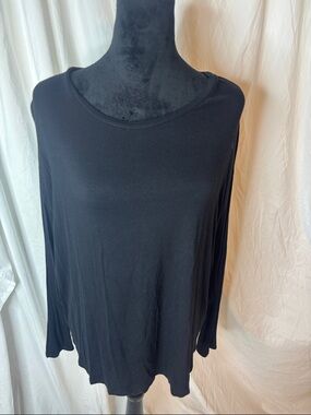 Kenneth Cole New York Black Long Sleeve Scoop Neck Tee